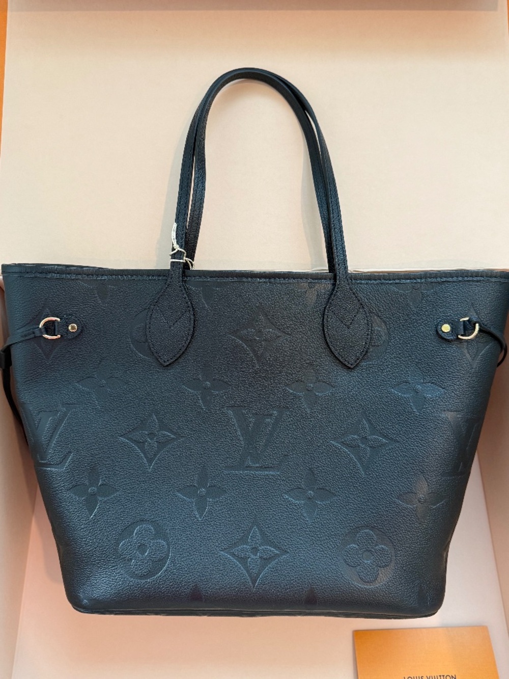NWT Louis Vuitton Neverfull MM Black Monogram Empreinte Leather, M45685